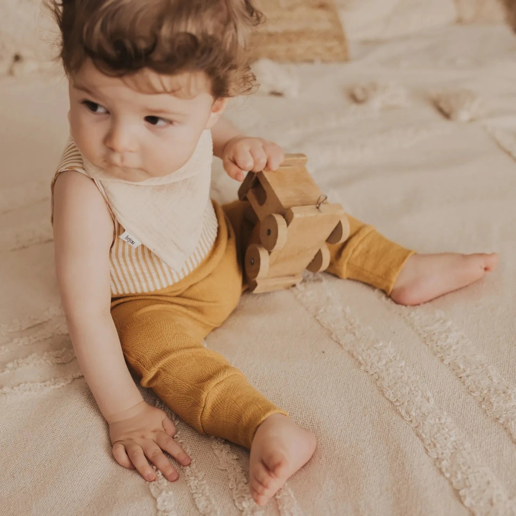 Babystrampler "Streifen Gelb"