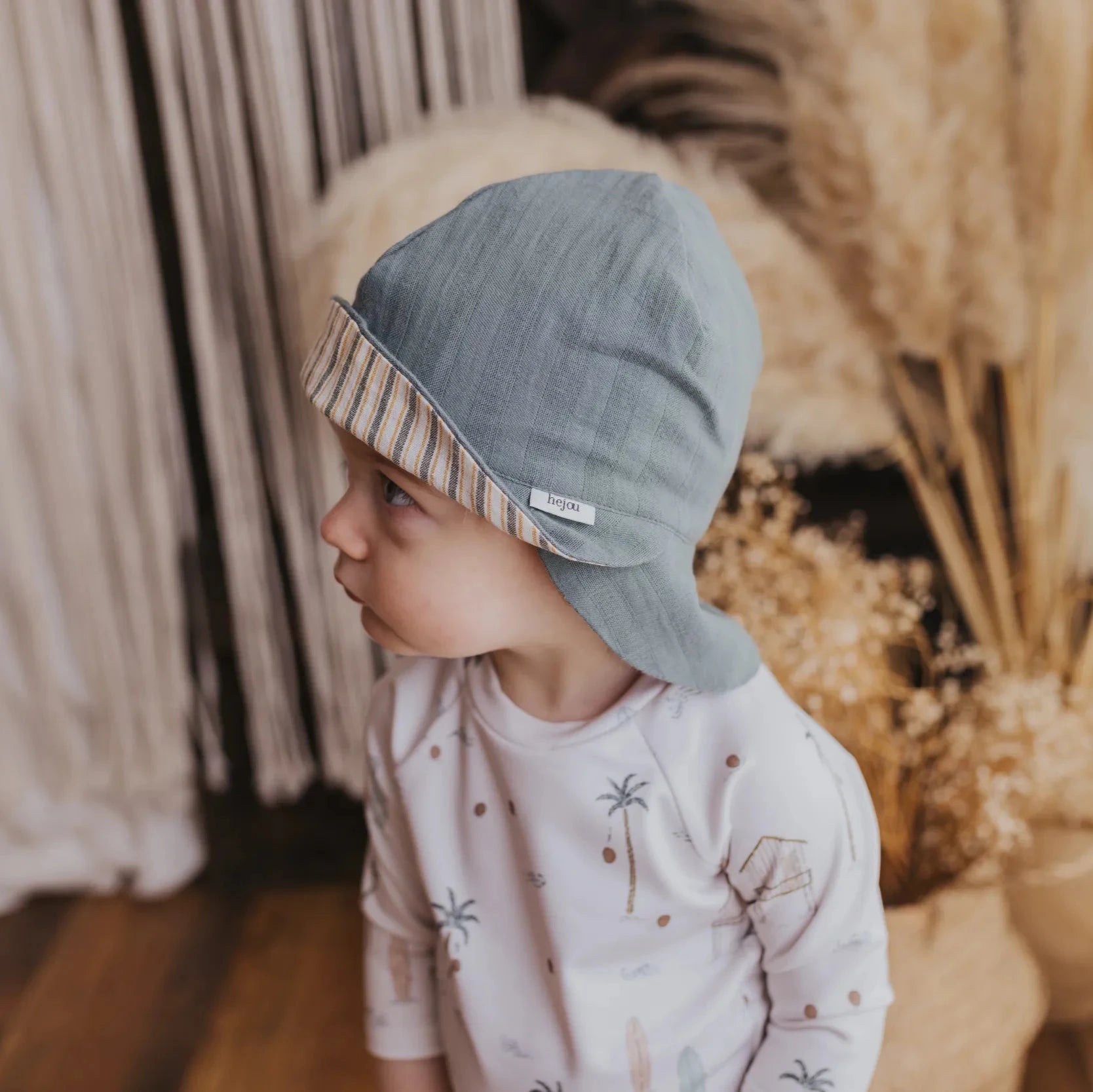 Wende-Sonnenhut Musselin "Grün/Streifen" - 2 in 1